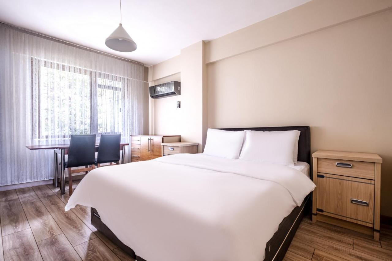 Flat With Sea View Near Uskudar Ferry Station Istanbul Exterior photo
