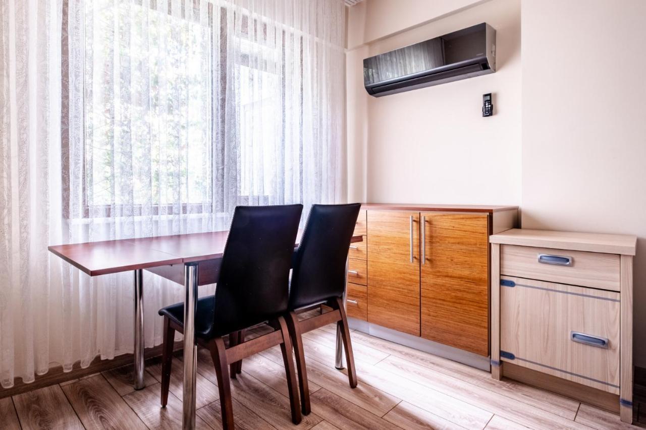 Flat With Sea View Near Uskudar Ferry Station Istanbul Exterior photo